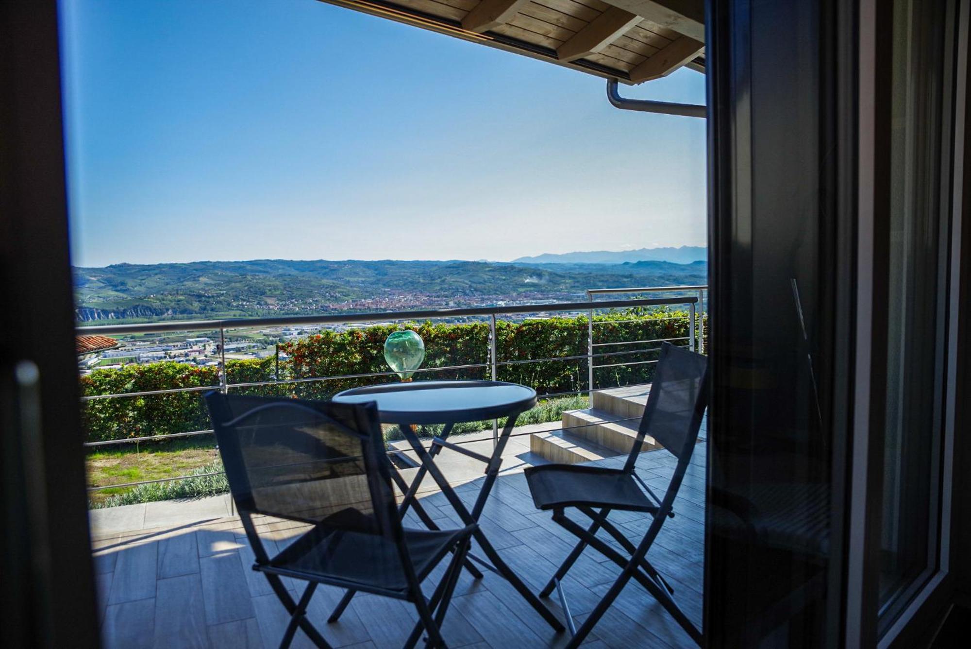 Vista Langhe - Cerratohouses Guarene Exterior photo